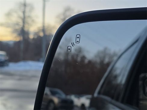 Used 2015 Ford Explorer Sport image 31