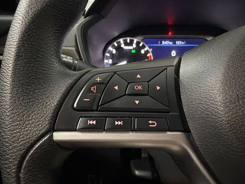 Used 2025 Nissan Altima 2.5 SV FWD image 33
