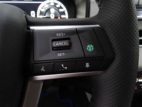 New 2025 Mitsubishi Outlander SEL image 13