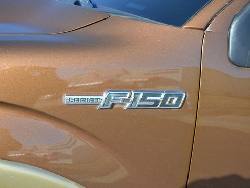 Used 2011 Ford F150 Lariat w/ Lariat Chrome Pkg image 48