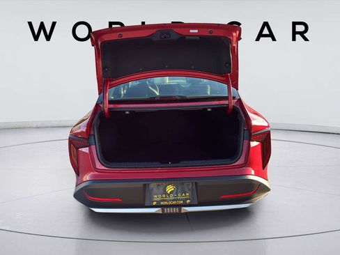 Certified 2025 Kia K4 image 18