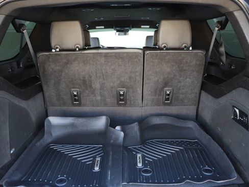 Used 2021 Cadillac Escalade ESV Luxury image 27