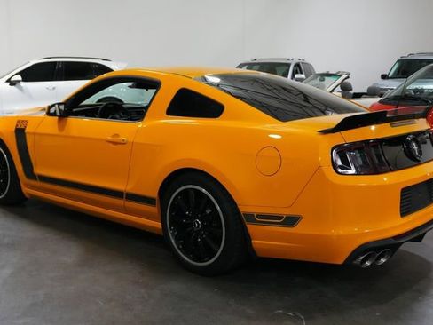 Used 2013 Ford Mustang Boss 302 w/ Boss 302 Accessory Pkg image 7