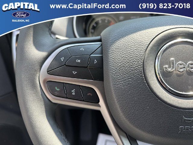 Used 2022 Jeep Cherokee Limited AWD/4WD image 23