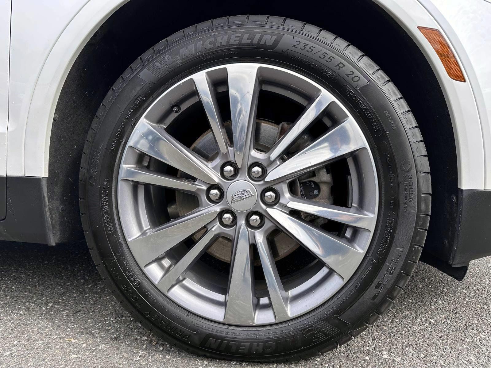 Used 2021 Cadillac XT5 Premium Luxury AWD/4WD image 6