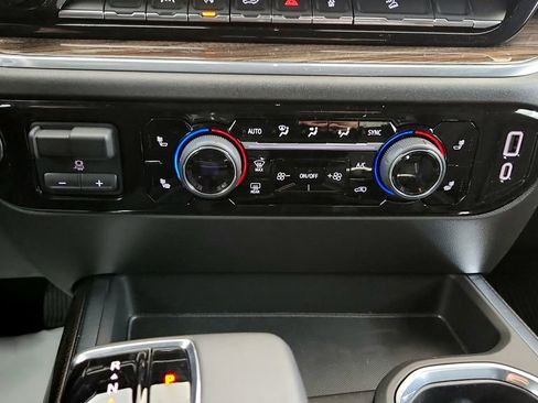 Used 2024 Chevrolet Silverado 1500 RST w/ Convenience Package II AWD/4WD image 30