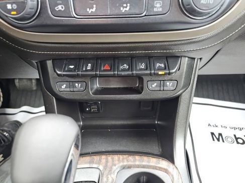 Used 2022 GMC Canyon Denali w/ Denali Black Edition Package image 46