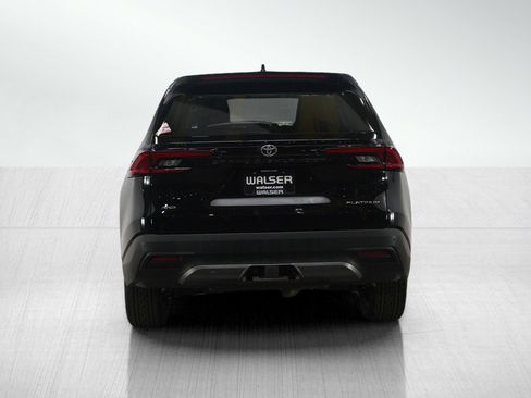 Used 2025 Toyota Grand Highlander AWD image 4