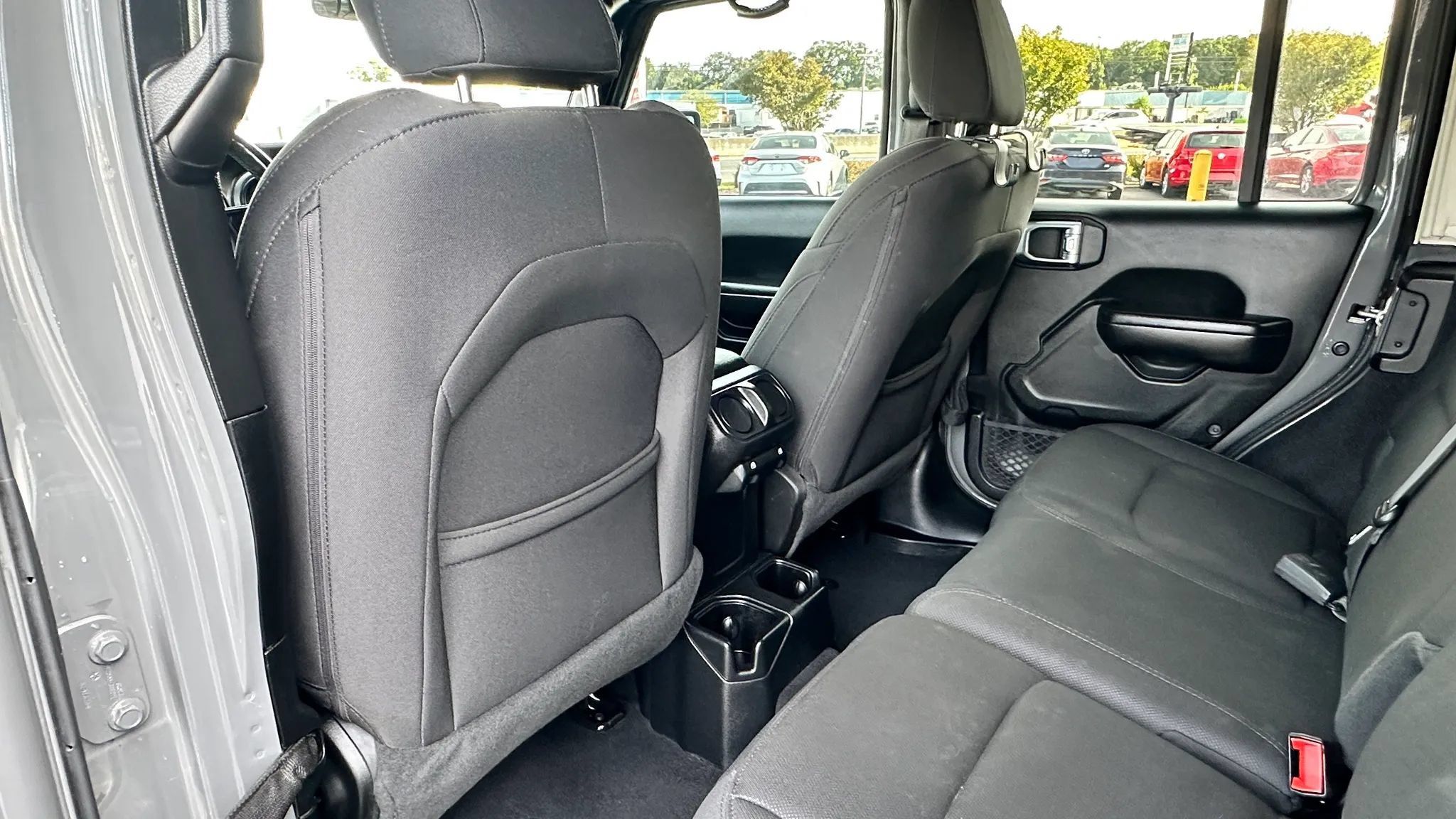 Used 2020 Jeep Wrangler Unlimited Sport w/ Technology Group AWD/4WD image 15