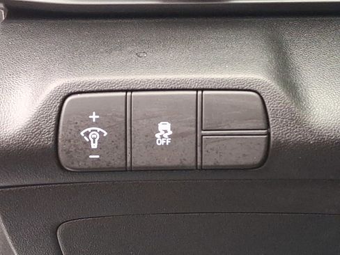 Certified 2025 Hyundai Elantra Sport image 27