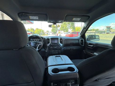 Used 2021 Chevrolet Silverado 1500 LT Trail Boss w/ Convenience Package II AWD/4WD image 19