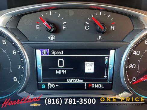 Used 2018 Chevrolet Equinox Premier image 30