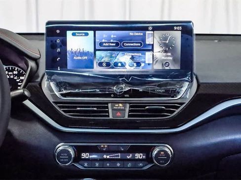 New 2025 Nissan Altima 2.5 SR w/ SR Premium Package image 15