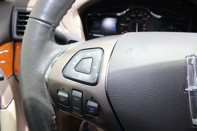 Used 2015 Lincoln MKX FWD w/ Equipment Group 102A image 23