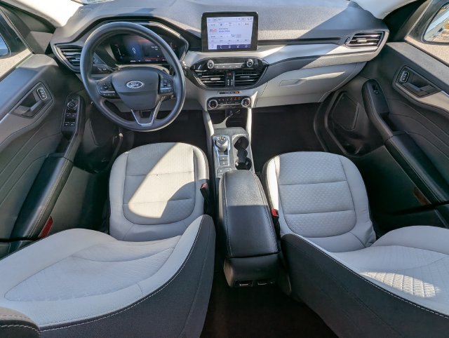 Used 2025 Ford Escape Active AWD/4WD image 27
