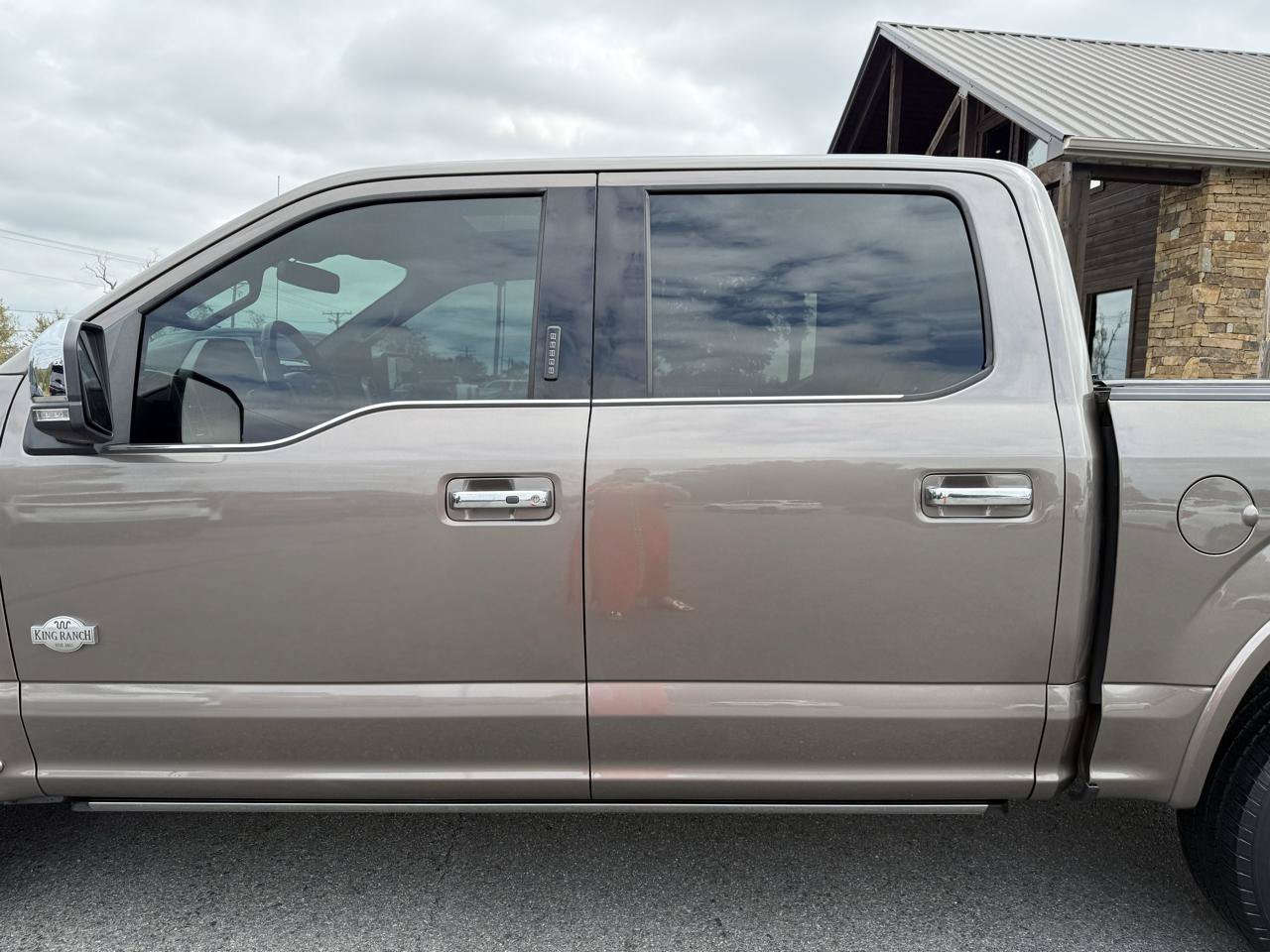Used 2019 Ford F150 King Ranch w/ Equipment Group 601A Luxury AWD/4WD image 41