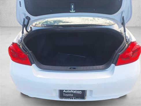 Used 2015 INFINITI Q40 w/ Navigation Package RWD image 17