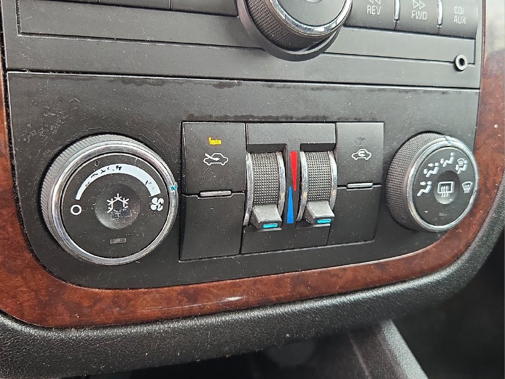 Used 2011 Chevrolet Impala LT FWD image 19