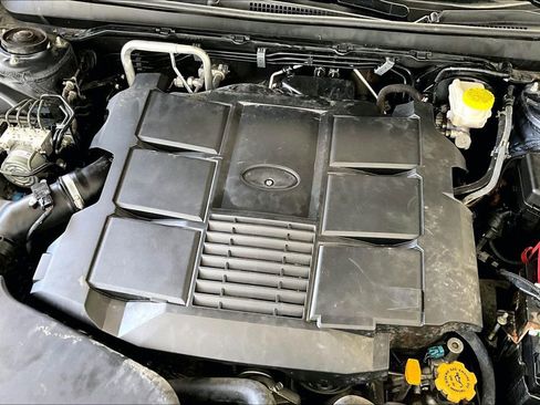 Used 2017 Subaru Outback 3.6R Limited AWD/4WD image 31