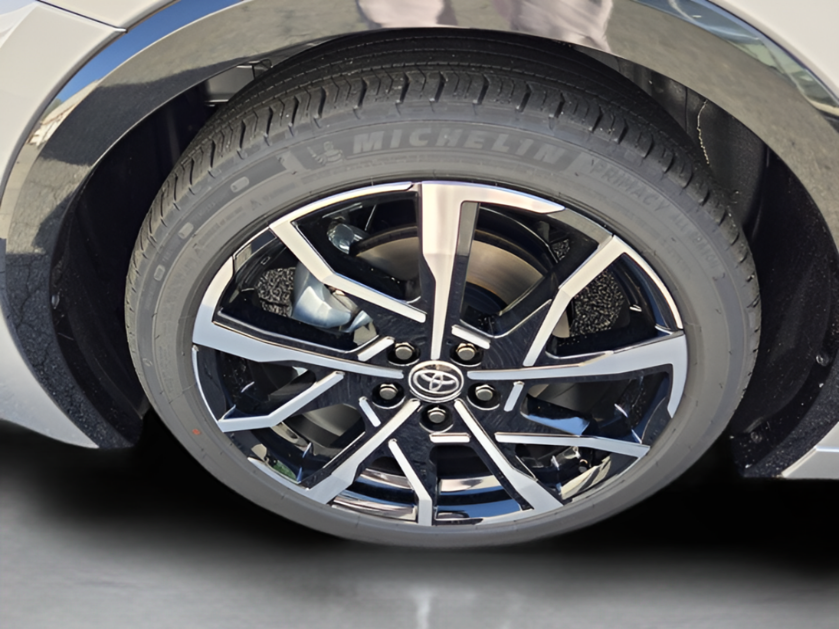 New 2026 Toyota Prius Plug-In Hybrid FWD image 28