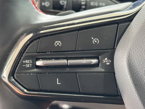 Used 2025 Chevrolet Equinox RS w/ Safety and Technology Package AWD/4WD image 12