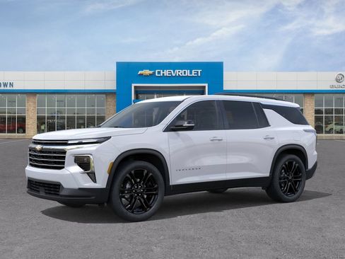 New 2027 Chevrolet Traverse LT w/ Driver Confidence Package FWD image 2