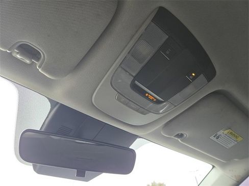 Used 2021 Kia Sorento S image 19