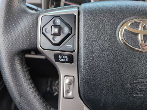 Used 2017 Toyota 4Runner SR5 Premium image 23