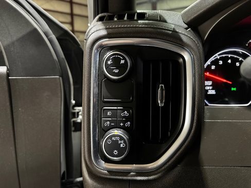 Used 2019 Chevrolet Silverado 1500 RST w/ All-Star Edition image 32