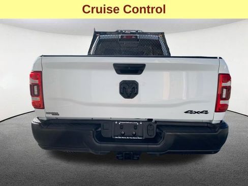 Used 2024 RAM 3500 Tradesman w/ Safety Group image 12