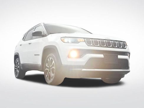 Used 2022 Jeep Compass Limited AWD/4WD image 31