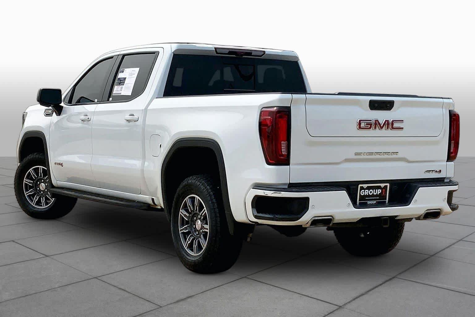 Used 2024 GMC Sierra 1500 AT4 w/ Technology Package AWD/4WD image 12