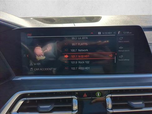 Used 2022 BMW X5 sDrive40i w/ Luxury Seating Package image 8