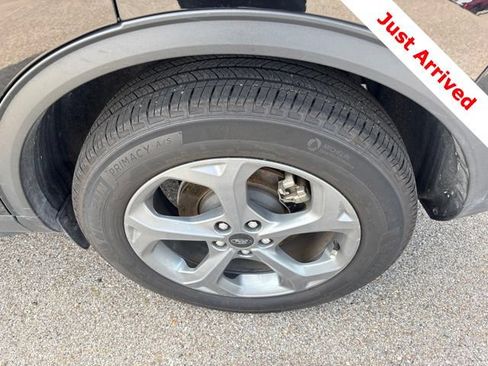 Used 2025 Ford Escape ST-Line Select AWD/4WD image 16