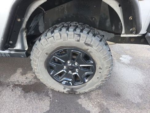 Used 2017 Jeep Wrangler Sport image 11