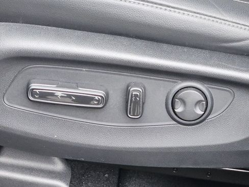 Used 2025 Honda CR-V EX-L image 14