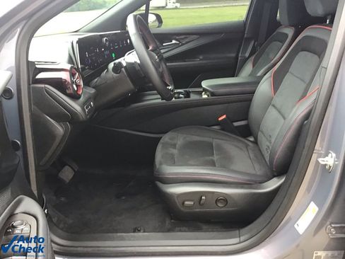 Used 2024 Chevrolet Blazer EV RS image 30