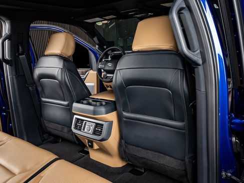 Used 2026 Ford F450 Lariat image 32