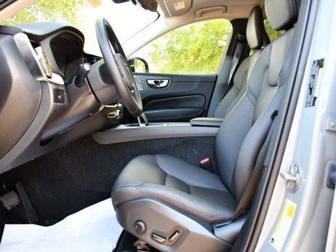 New 2025 Volvo XC60 B5 Plus w/ Protection Package Premier image 13