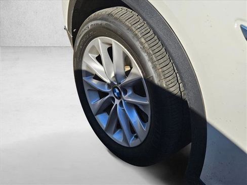 Used 2016 BMW X3 xDrive28i image 14