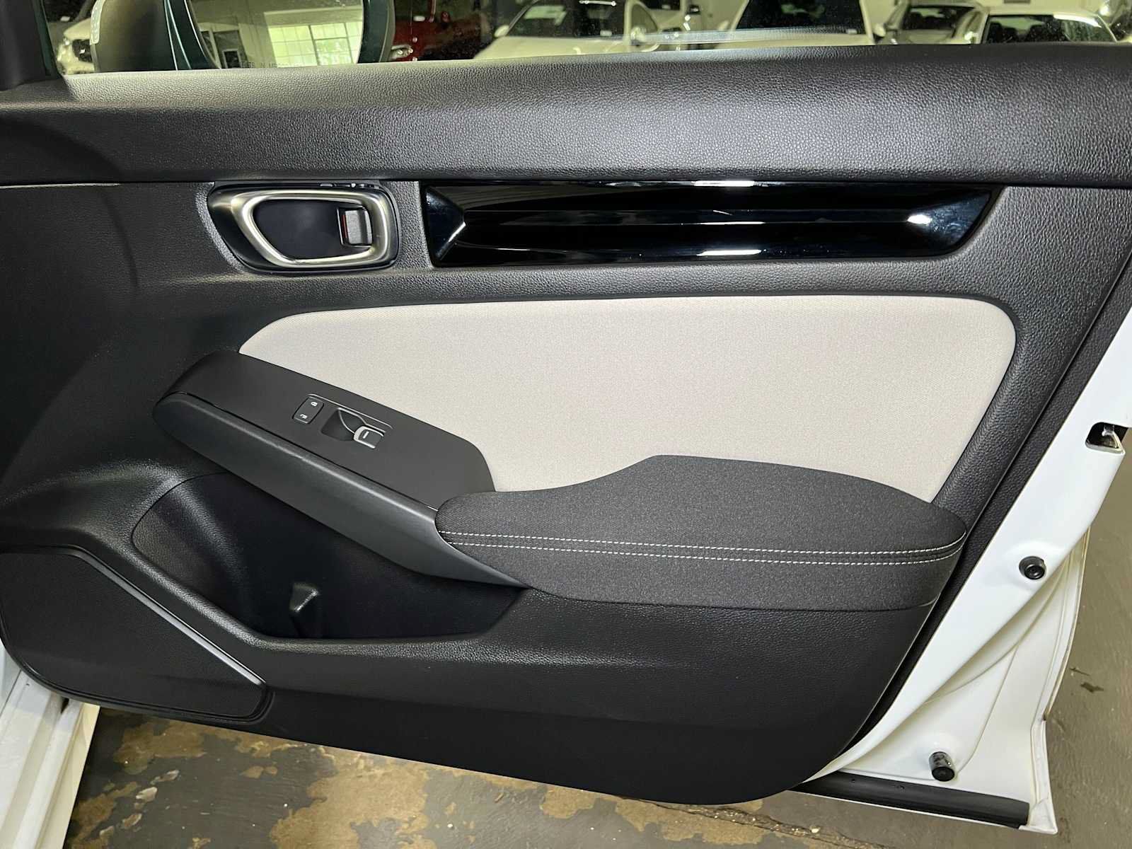 Used 2022 Honda Civic EX image 10