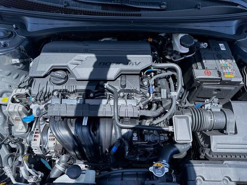New 2026 Hyundai Elantra Limited FWD image 22