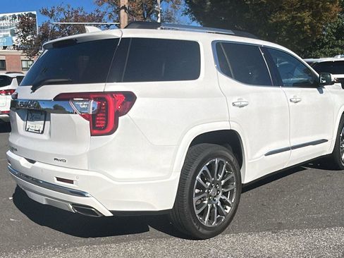Certified 2022 GMC Acadia Denali w/ Denali Ultimate Package image 8