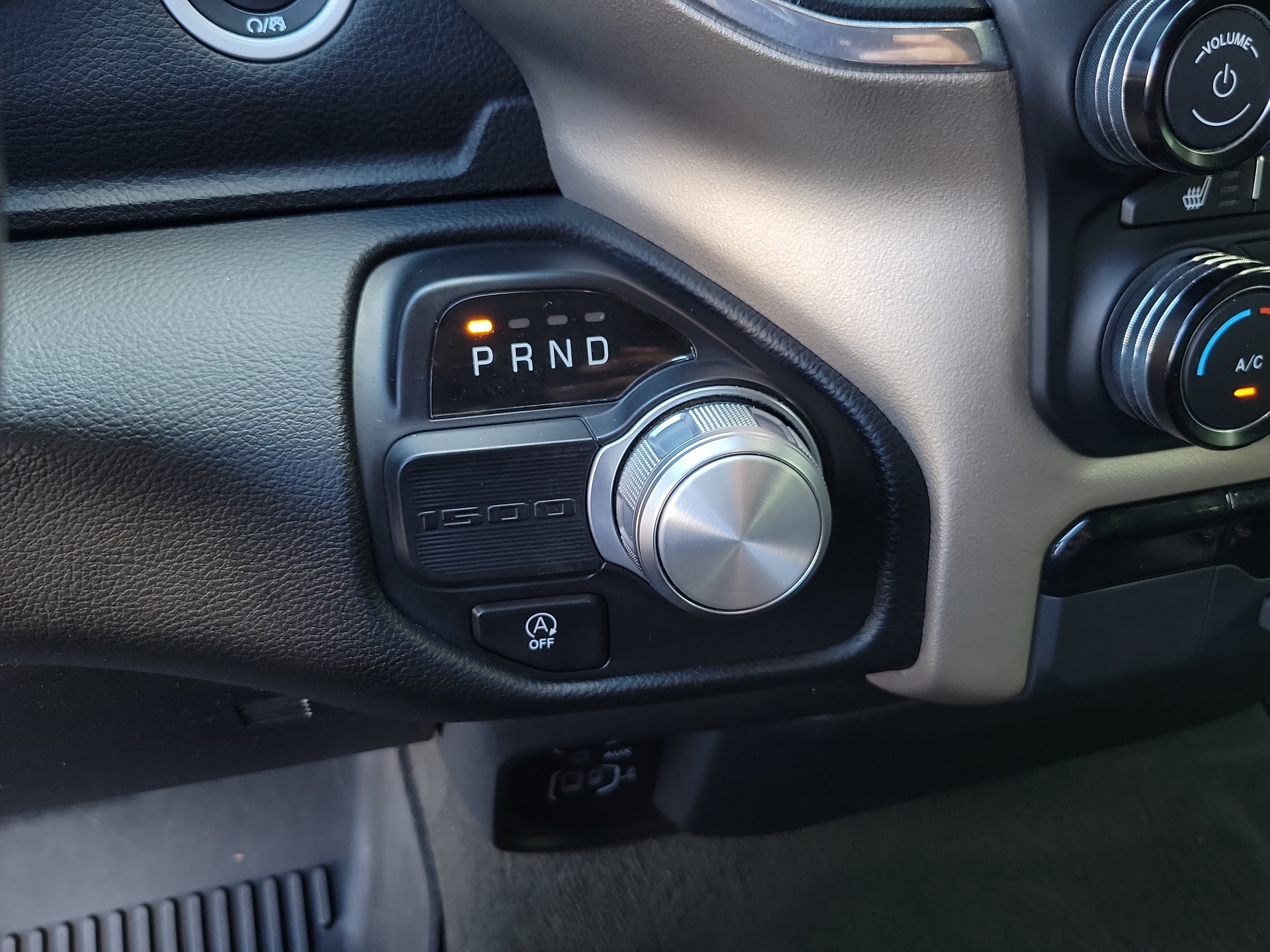 Used 2022 RAM 1500 Laramie RWD image 12