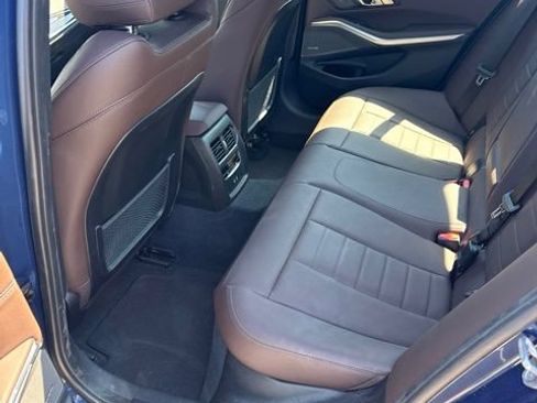 Used 2023 BMW 330i xDrive Sedan w/ Premium Package AWD/4WD image 11