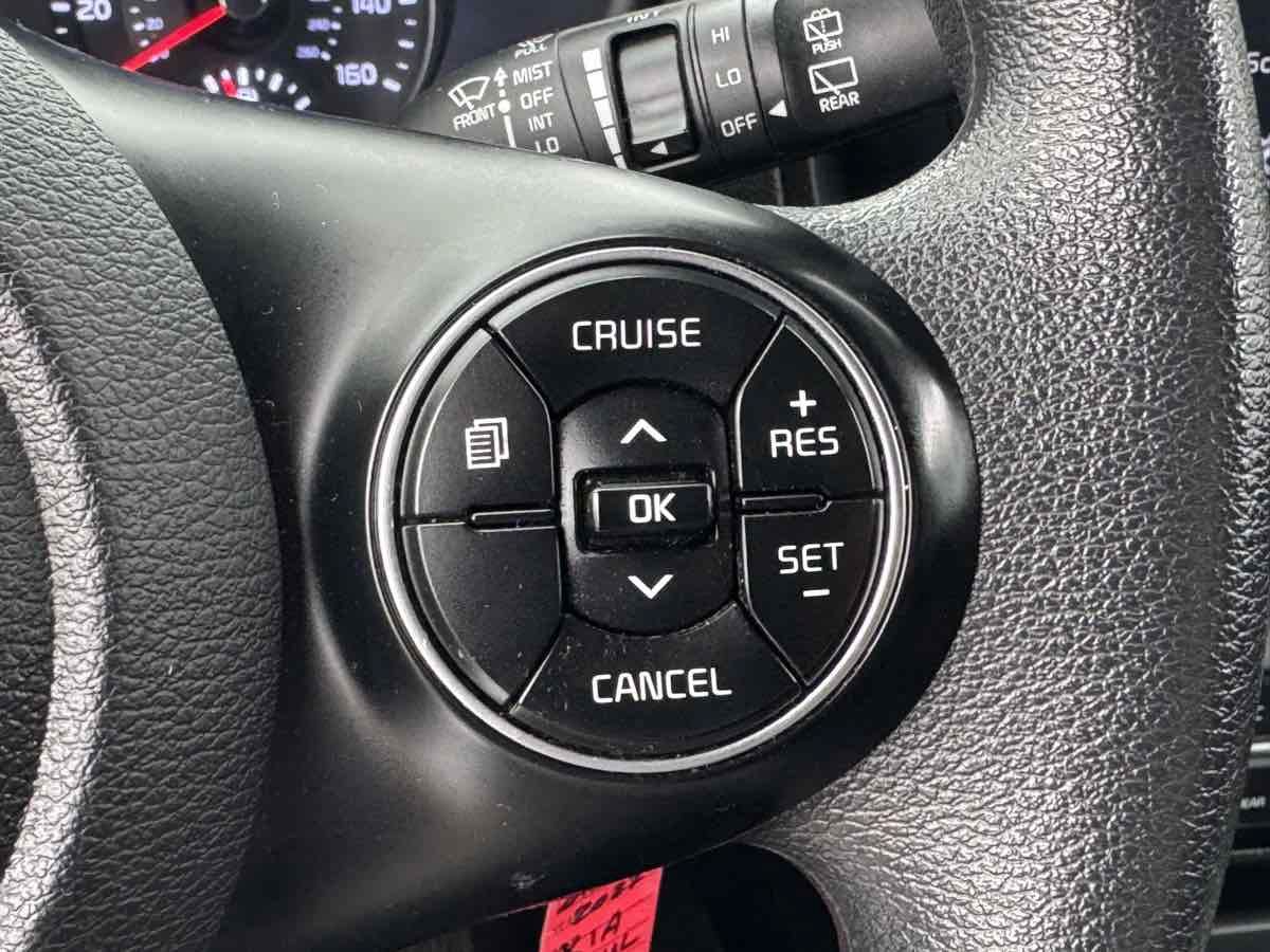 Used 2022 Kia Soul LX w/ Technology Package FWD image 31
