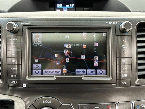 Used 2014 Toyota Sienna Limited image 18