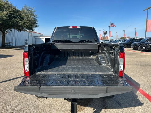 Used 2017 Ford F250 Lariat w/ Lariat Ultimate Package image 12