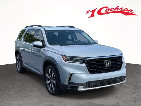 Certified 2024 Honda Pilot Touring image 1
