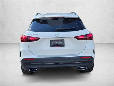 Used 2025 Mercedes-Benz GLA 250 image 7